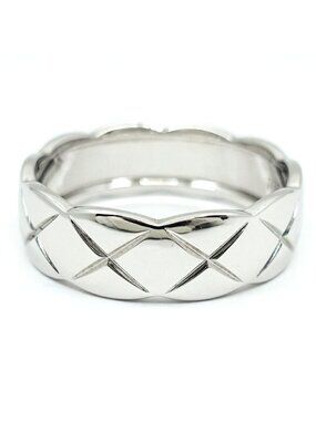 Chanel 18K White Gold Coco Crush Ring Medium Model